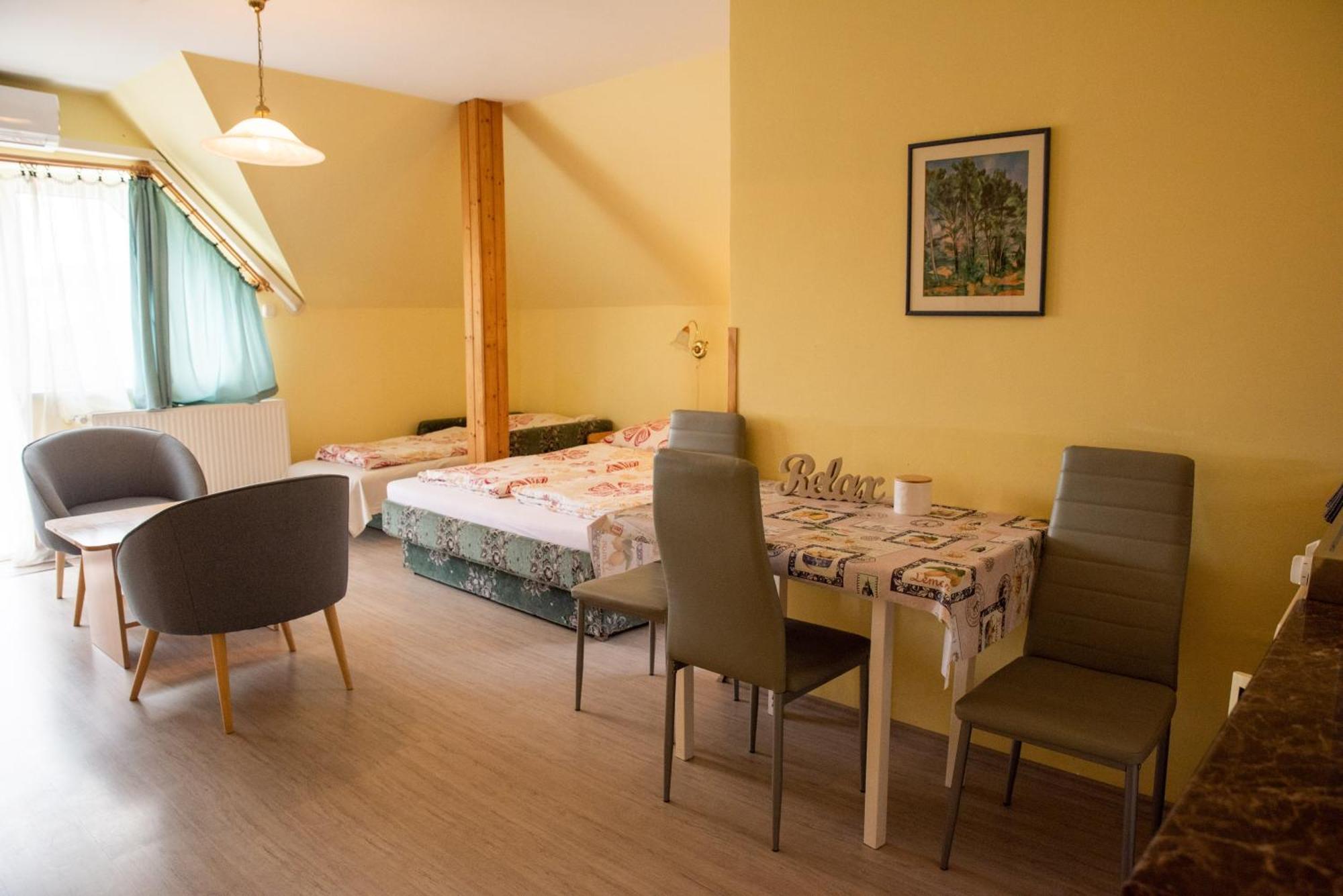 Flora Villa Hévíz Eksteriør billede